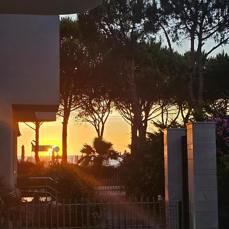 Villa Beachfront Blue Wave In Private Qerret, Albania Golem (Tirana)