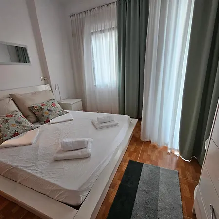 Villa Beachfront Blue Wave In Private Qerret, Albania Golem (Tirana)