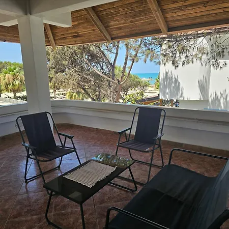 Beachfront Blue Wave In Private Qerret, Albania 别墅 格勒姆