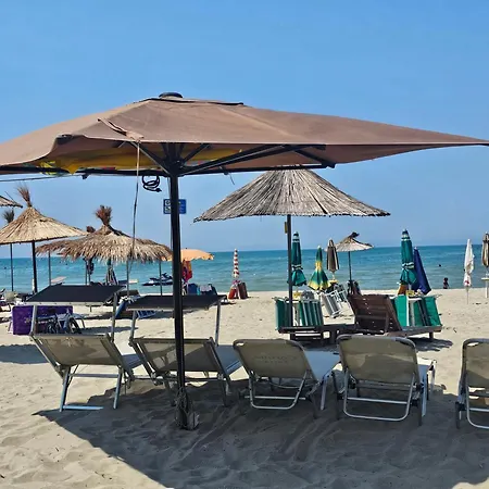 Beachfront Blue Wave With A Private Pool In Qerret, Albania 别墅 *