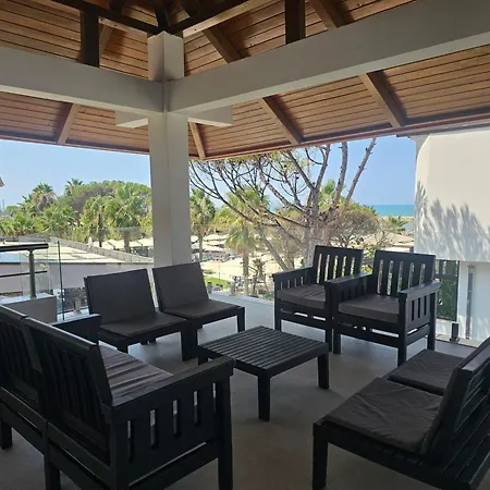 Villa Beachfront Blue Wave With A Private Pool In Qerret, Albania Golem (Tirana)
