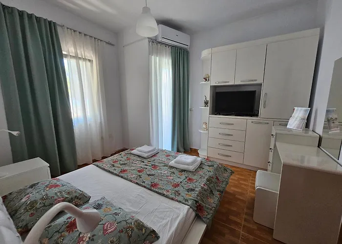 Villa Beachfront Blue Wave In Private Qerret, Albania Golem (Tirana)