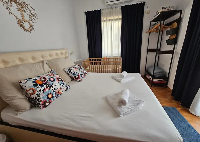 Villa Beachfront Blue Wave In Private Qerret, Albania Golem (Tirana)